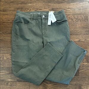 NWT - CHICOs - Women's Green Jeans
